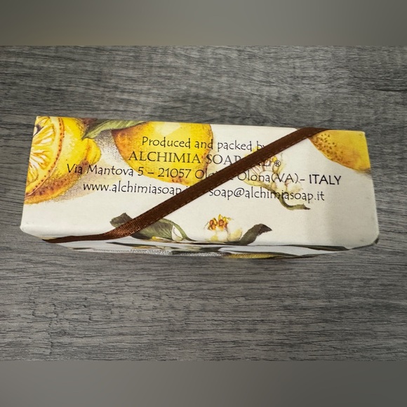 Sapone Vegetale LEMON Soap Bar Handmade in Italy 300g/10.5oz - Picture 2 of 7